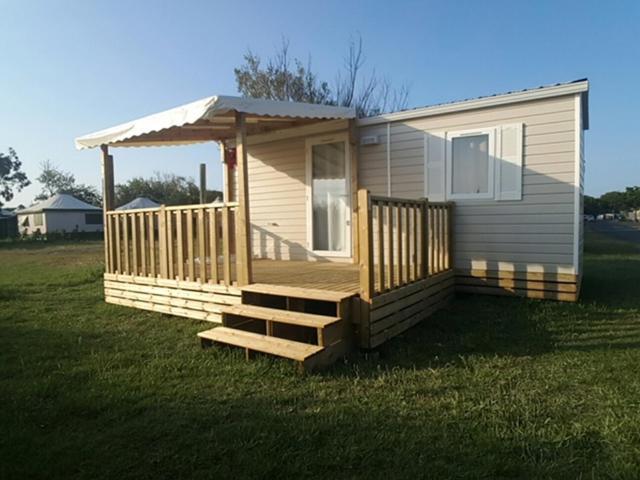 Oh! Campings- Le Lion Ardeche Hotel Bourg-Saint-Andeol Bagian luar foto